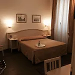 Pantheon 4*